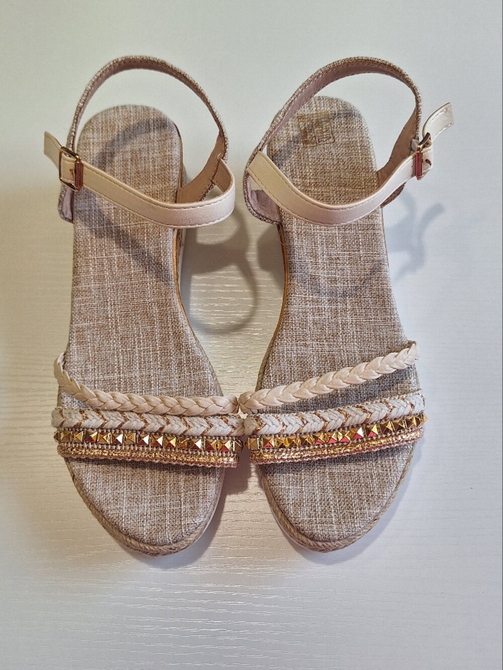 Women's Boho Platform Sandals Size 39 Nude Gold Embellished NWOT